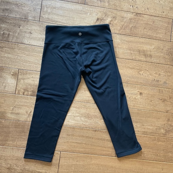 Lululemon Wunder Under Crop Yoga Pants Reversible black/grey - Picture 3 of 10